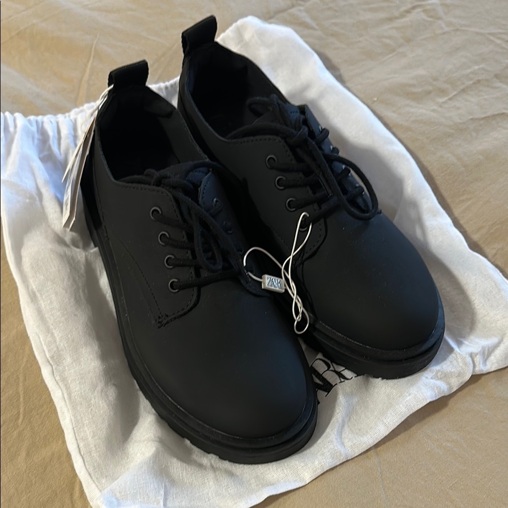Zara black shoes